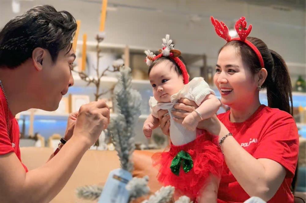 Sao Việt khoe ảnh mừng Giáng sinh 2024-12