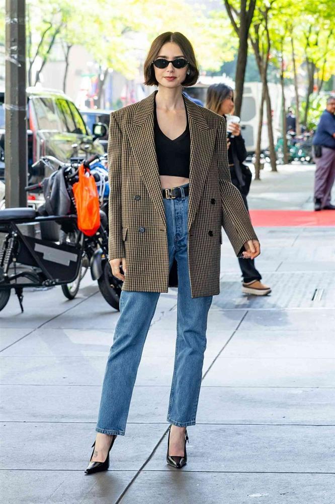 Lily Collins gợi ý những cách mặc áo blazer nổi bật cho tuổi U40-2