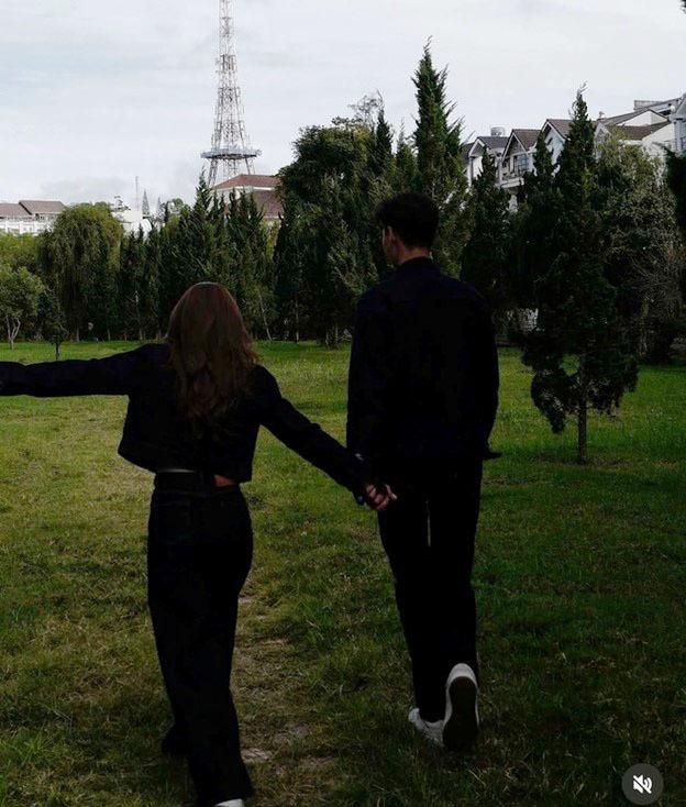 Diễn viên Khả Ngân đánh úp, công khai hình ảnh bên bạn trai mới?-8