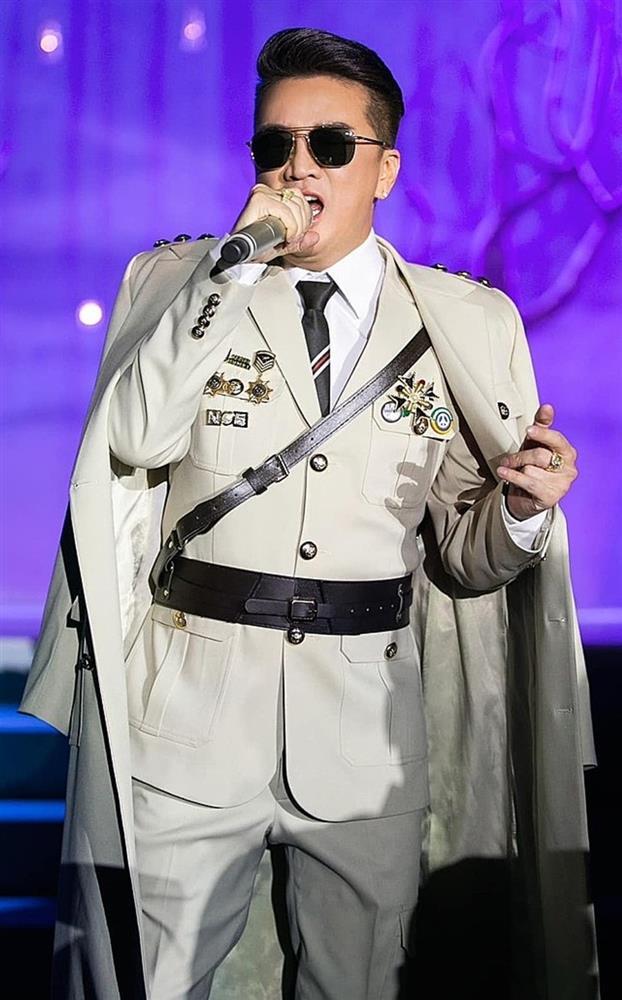 Chuyện bóc phốt gây ồn ào showbiz Việt trong năm 2024: Đàm Vĩnh Hưng vướng nhiều lùm xùm, Nam Thư bị tố là tiểu tam-1