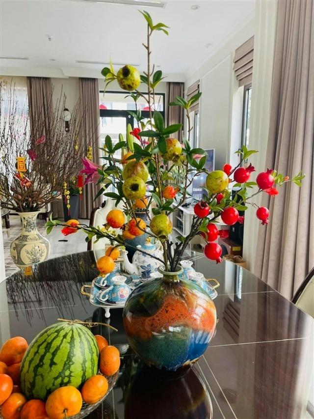 Cây thông độc đáo, thể hiện gia chủ giàu ngầm của MC Vân Hugo-10