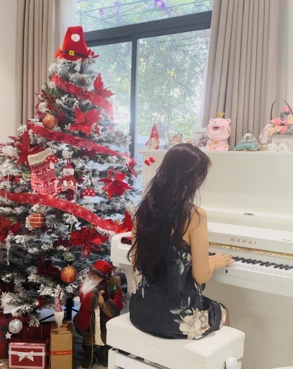 Cây thông độc đáo, thể hiện gia chủ giàu ngầm của MC Vân Hugo-5