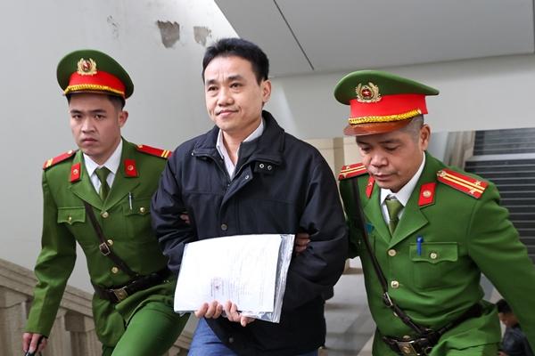 Khám xét khẩn cấp trụ sở Công ty cổ phần Triệu nụ cười-4