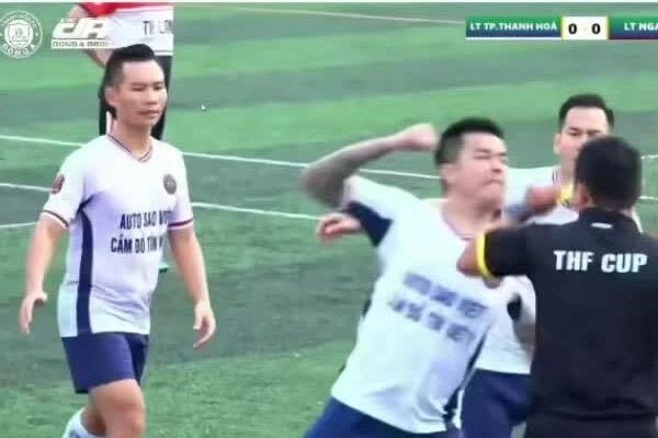 Bắt khẩn cấp cựu tuyển thủ Quốc gia Lê Sỹ Mạnh-2