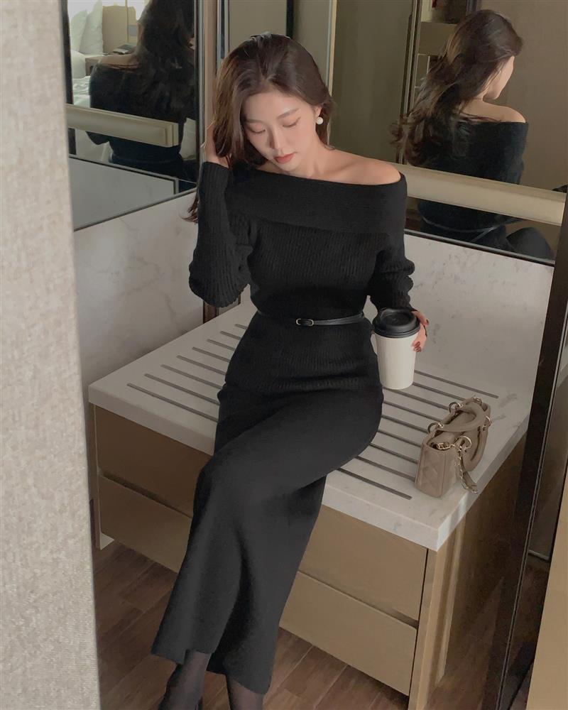 5 mẫu váy liền sang trọng và tôn dáng, phụ nữ trên 40 tuổi nên sắm diện Tết-3