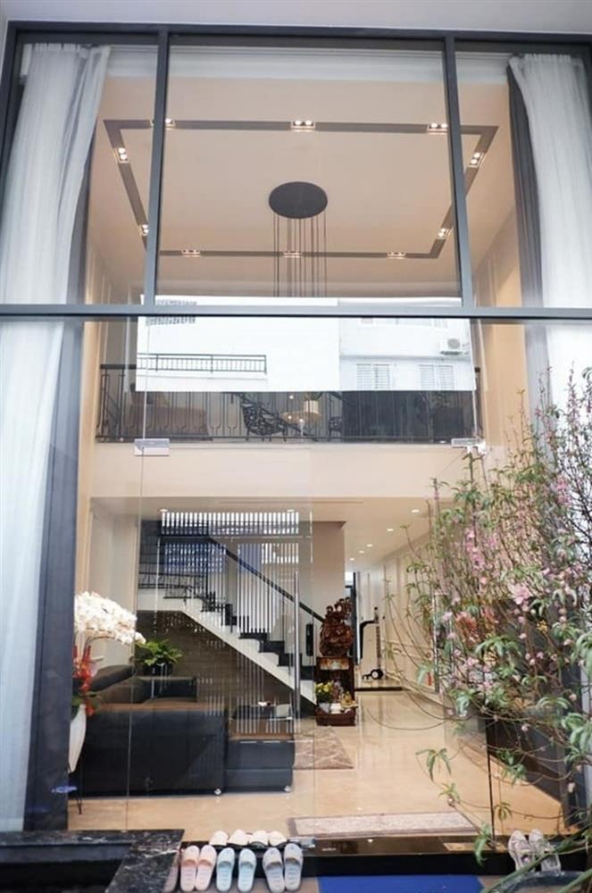 Cơ ngơi triệu đô của sao Việt: Bên trong căn nhà ca sĩ Bảo Anh mua tặng mẹ-3