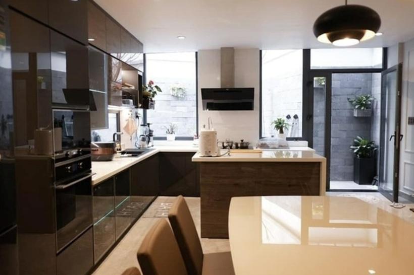 Cơ ngơi triệu đô của sao Việt: Bên trong căn nhà ca sĩ Bảo Anh mua tặng mẹ-7