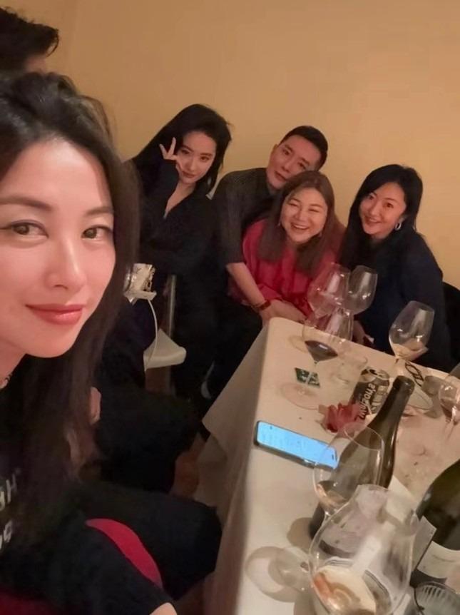 Lưu Diệc Phi và Lý Hiện hẹn hò-4