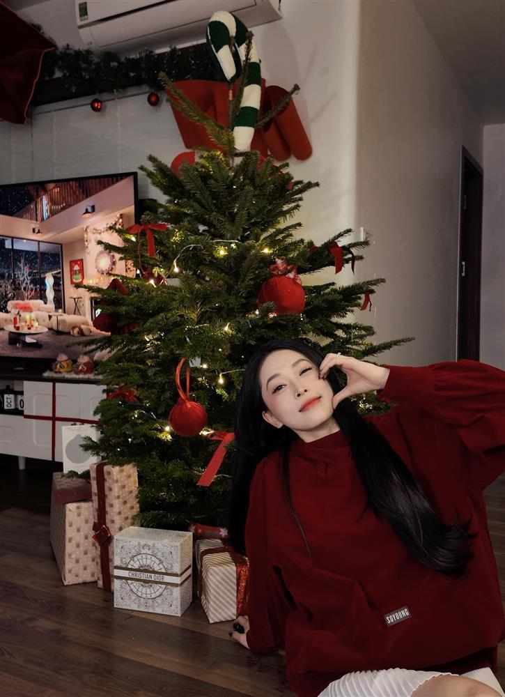 Hoa hậu, á hậu Việt trang trí nhà cửa dịp Giáng sinh-2