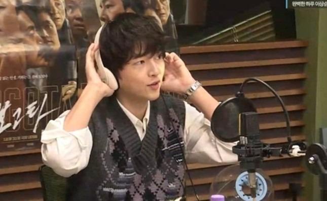 Song Joong Ki bị chỉ trích-2