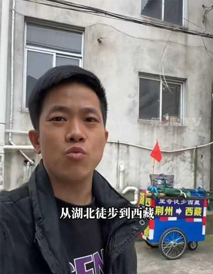 Chàng trai nhàu như ông lão sau nửa năm đi bộ 3.300km đến Tây Tạng-1