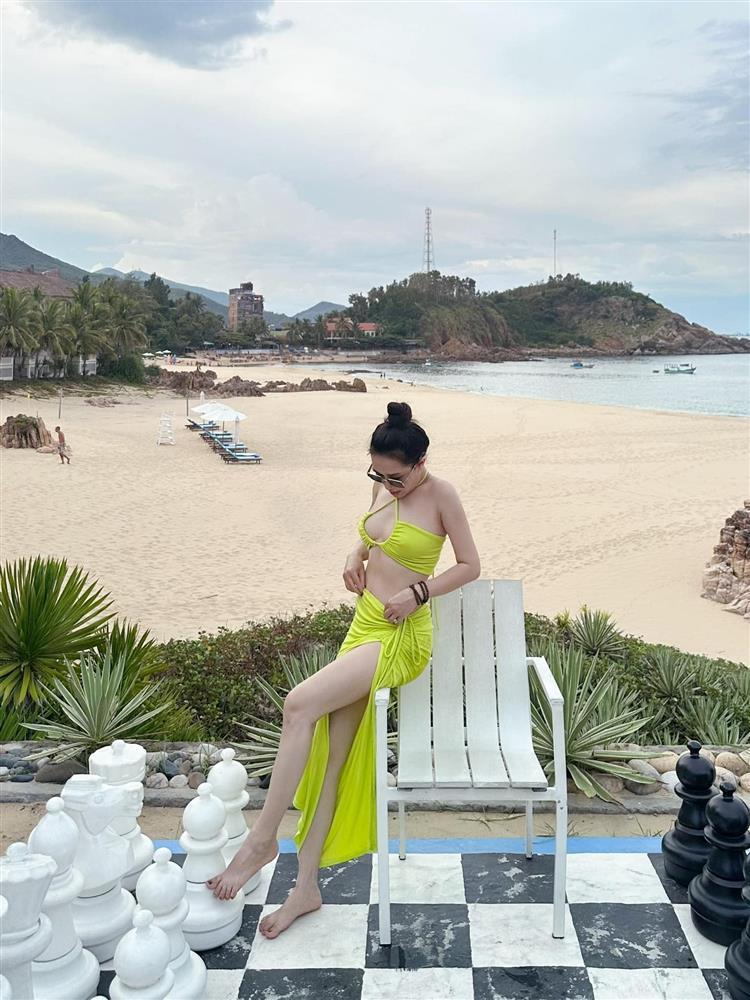 Vợ xinh đẹp, tài giỏi của hậu vệ đắt giá nhất đội tuyển Việt Nam-2