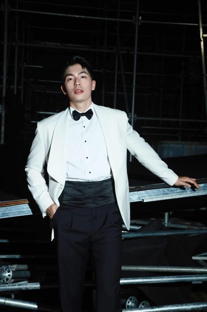 Showbiz Việt lại có cặp đôi phim giả tình thật lộ hint hẹn hò?-5