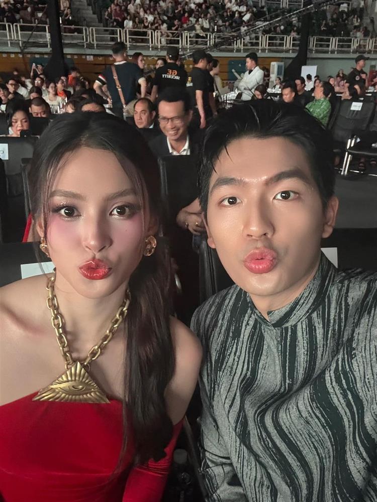 Showbiz Việt lại có cặp đôi phim giả tình thật lộ hint hẹn hò?-1