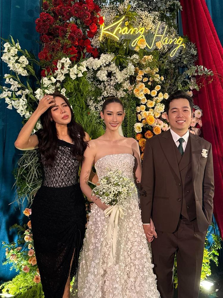 Sao nữ Vbiz lên xe hoa: Danh tính chồng gây tò mò, Minh Tú và dàn sao đổ bộ đến đám cưới-2