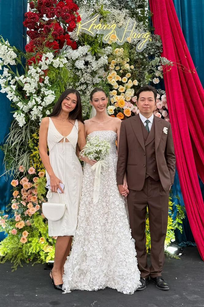 Sao nữ Vbiz lên xe hoa: Danh tính chồng gây tò mò, Minh Tú và dàn sao đổ bộ đến đám cưới-3