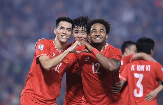 VFF có thể làm điều đặc biệt với ông Kim Sang-sik sau chung kết ASEAN Cup 2024?-1