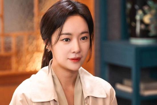 Hwang Jung Eum bị cơ quan quốc gia điều tra đột xuất giữa drama