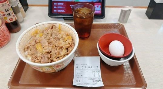 Thực khách dùng bữa tại một nhà hàng trong 1.800 ngày liên tiếp-1