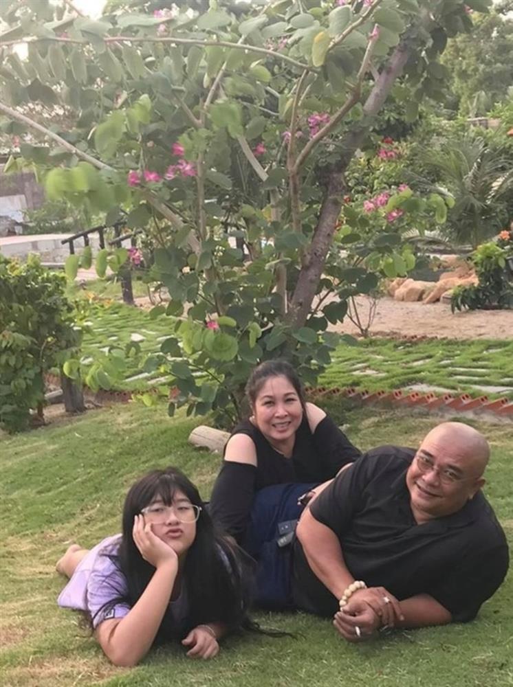 Cơ ngơi triệu đô của sao Việt: Cận cảnh gia trang của vợ chồng Hồng Vân-1