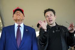 Tỷ phú Elon Musk ăn ngủ ở nhà ông Trump