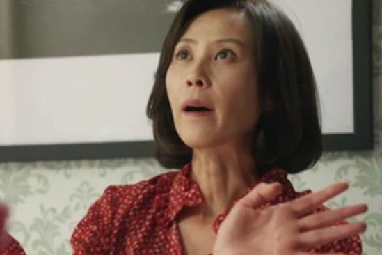 Đi ngang phòng mẹ vợ lúc 2 giờ sáng, con rể chứng kiến cảnh khó tin: 'Tôi không bao giờ tha thứ cho bà'