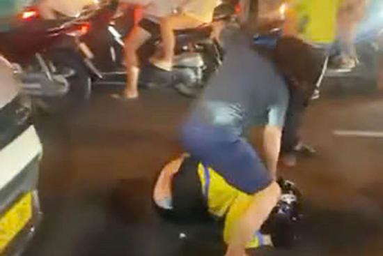 Điều tra vụ đôi nam nữ hành hung dã man tài xế xe ôm công nghệ ở TPHCM