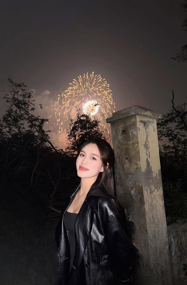 Dàn hoa hậu, á hậu trong khoảnh khắc đón năm mới-1