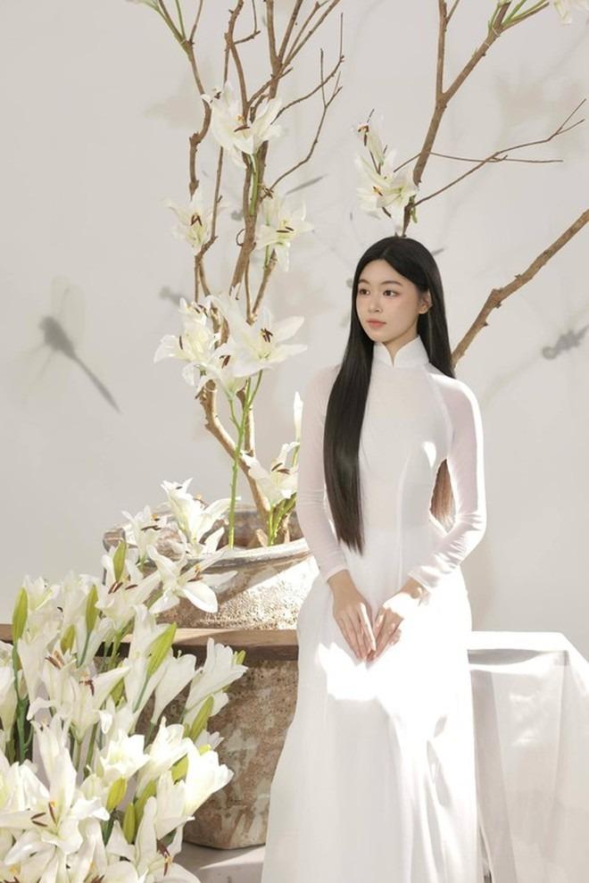 Lọ Lem đốn tim cộng đồng mạng với loạt ảnh áo dài-1