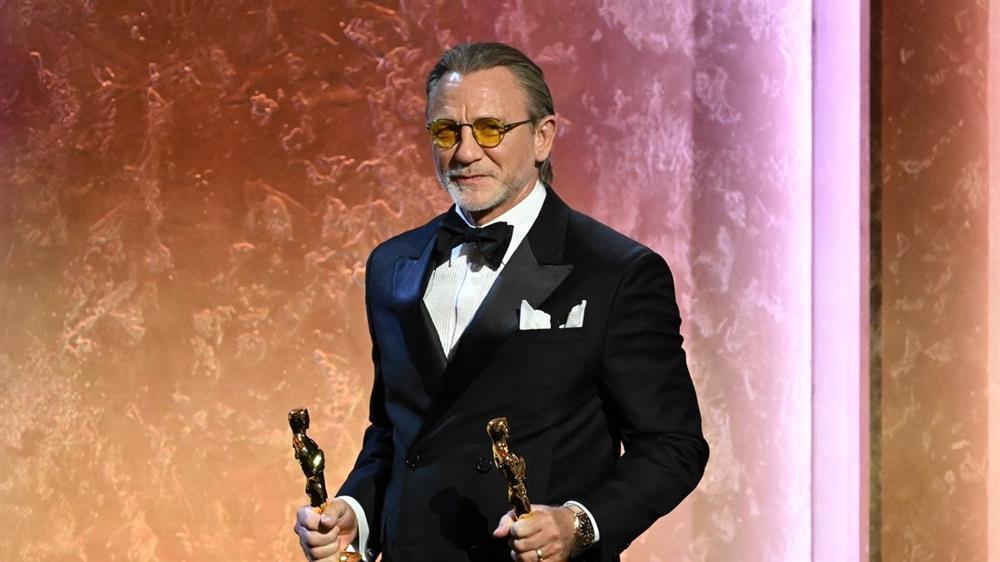 Nhà ngoại cảm dự đoán vận mệnh Taylor Swift, Jennifer Lopez-6