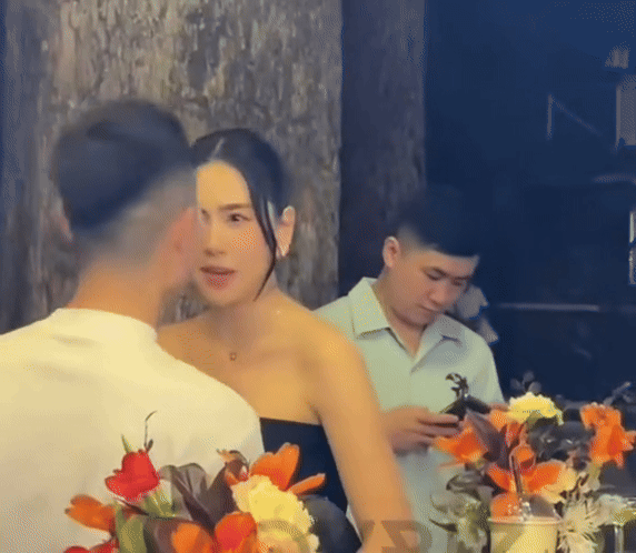 MC Mai Ngọc: Khi tôi vụn vỡ, xấu xí thì anh ấy xuất hiện-2