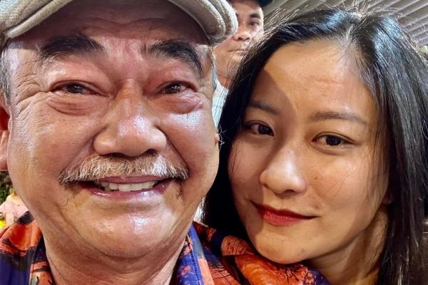 NSND Trung Đức: Tuổi 73 viên mãn bên vợ đẹp, miệt mài luyện thanh, dạy nhạc-5