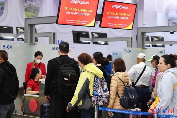 Máy bay chở 236 hành khách hạ cánh khẩn cấp sau 10 phút cất cánh-2