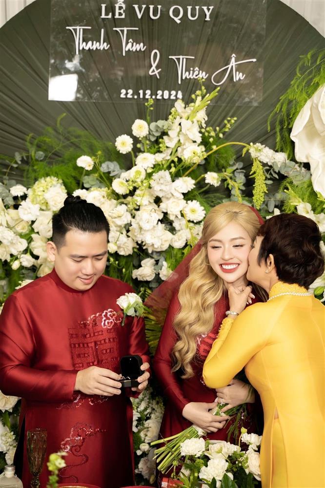 Tiểu thư nổi tiếng không biết hấp thức ăn, mẹ chồng chứng kiến cảnh tượng trong bếp có biểu cảm gây xôn xao-5