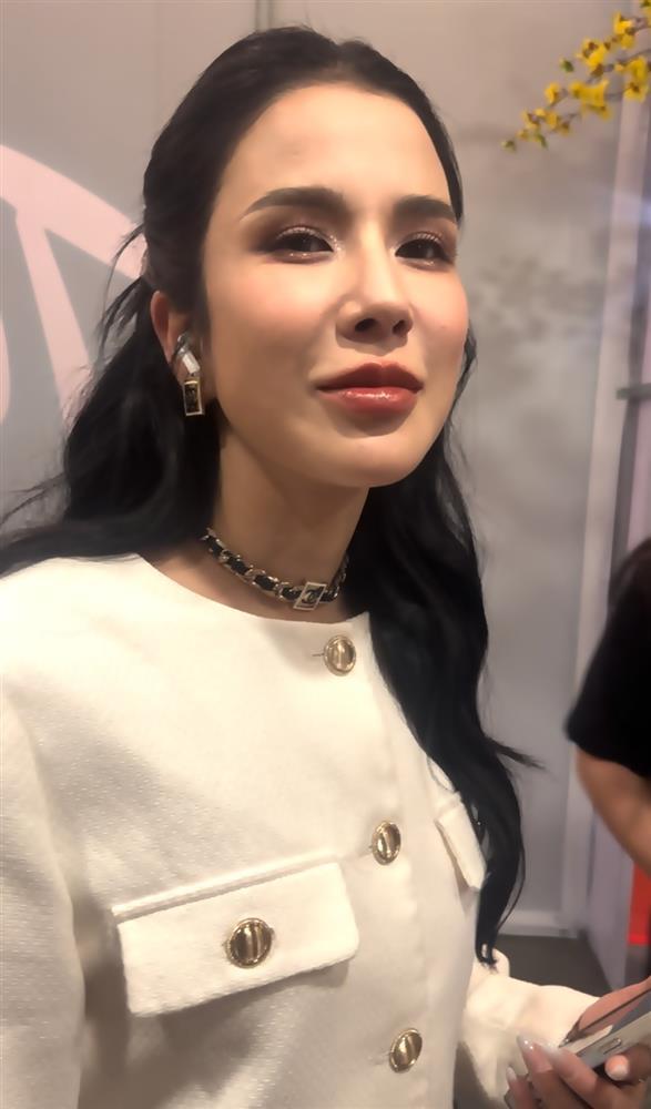 Diệp Lâm Anh phản ứng khi nghe câu có xinh hơn Quỳnh Thư không-3