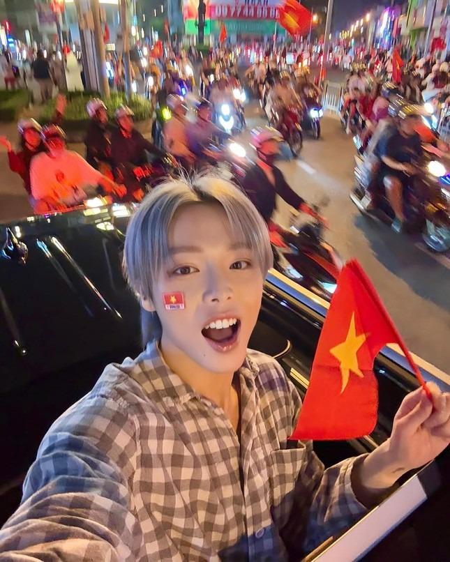 Tuyển Việt Nam vô địch, Mỹ Tâm hát ‘Niềm tin chiến thắng’-3