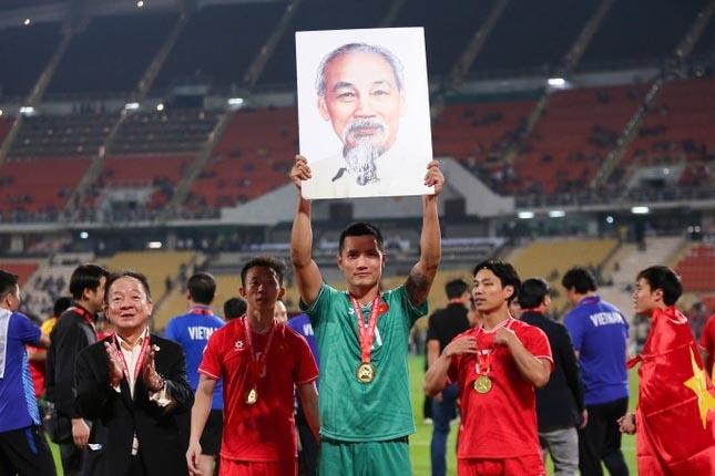 Vợ thủ môn Đình Triệu bật mí chuyện đời thường thú vị về chồng-6