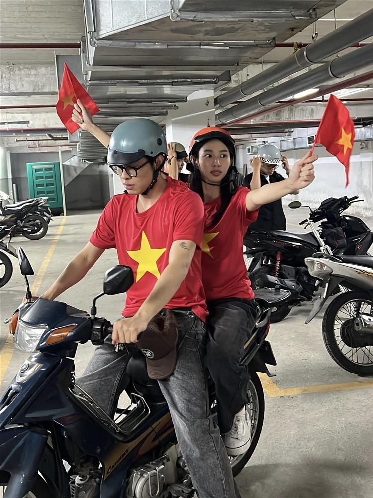 Sao nam Vbiz bị phát hiện bỏ người yêu ở nhà nhưng lại chở Thùy Tiên đi bão, thì ra đây là lý do!-1