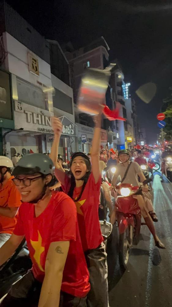 Sao nam Vbiz bị phát hiện bỏ người yêu ở nhà nhưng lại chở Thùy Tiên đi bão, thì ra đây là lý do!-4