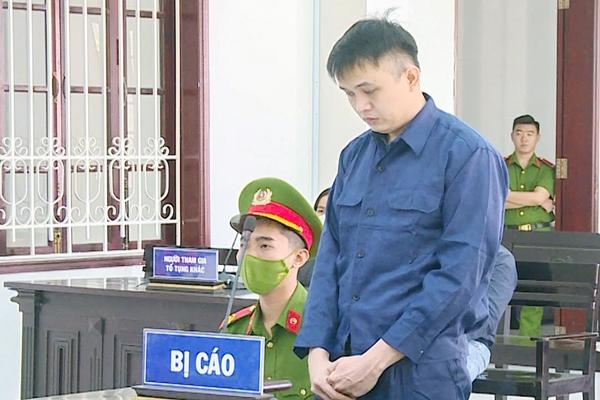 Công an Bình Định bắt nóng tên cướp tiệm vàng sau 2 giờ gây án-3