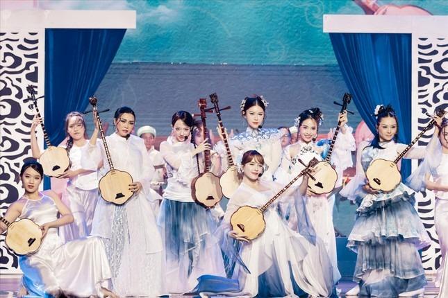 Thực hư Chị đẹp đạp gió bị thất sủng…-3