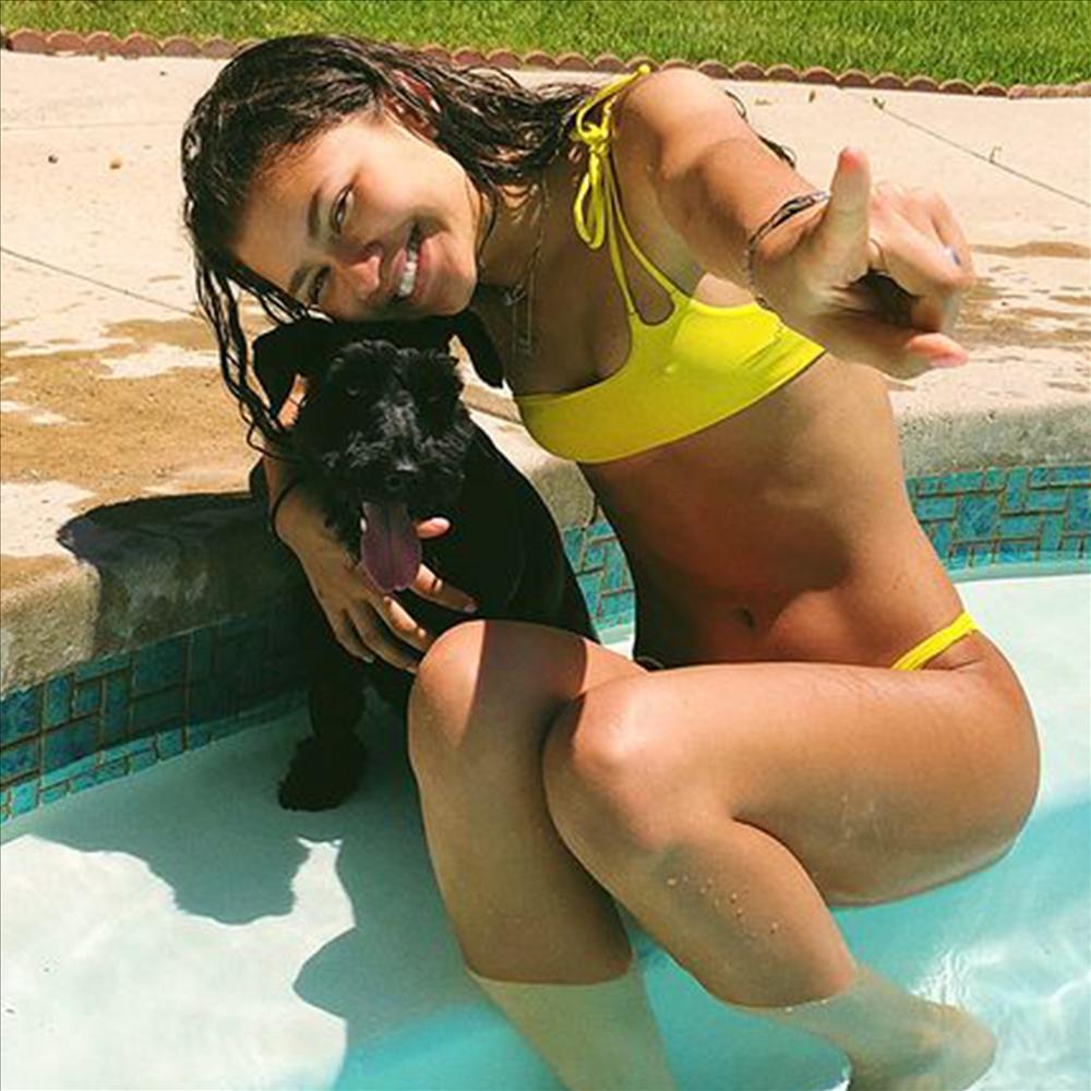 Người đẹp vừa được triệu phú cầu hôn nhẫn kim cương 7 tỷ: Cao 1m78, nhan sắc nóng bỏng, là mỹ nhân Marvel nổi tiếng-4