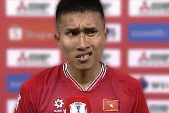 'Chúa tể meme' tuyển Việt Nam: Không ngờ chỉ cau mày cũng nổi khắp mạng xã hội