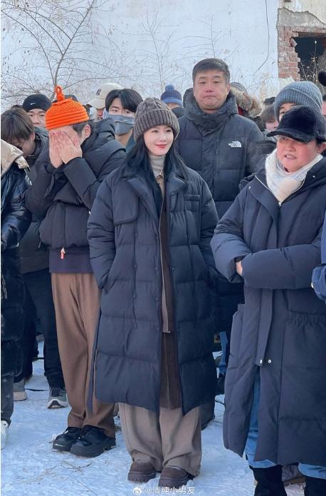 Lưu Thi Thi tái xuất sau ồn ào ly hôn, nhan sắc bất ngờ gây chú ý-1