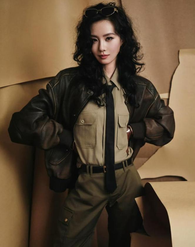 Lưu Thi Thi tái xuất sau ồn ào ly hôn, nhan sắc bất ngờ gây chú ý-3