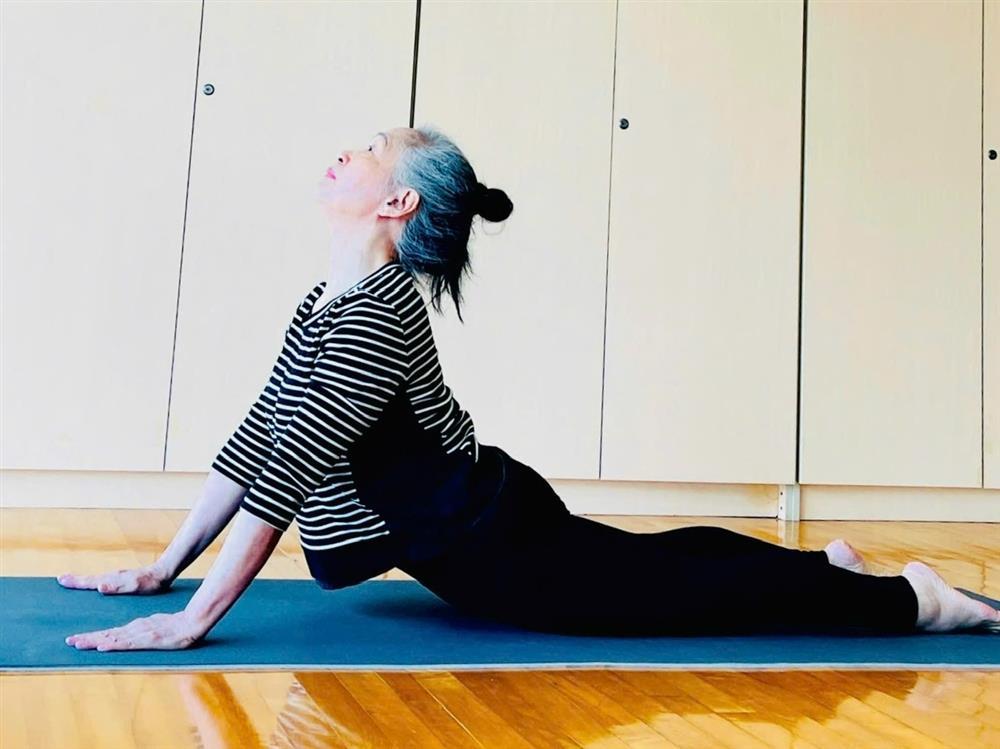 Các bài tập yoga buổi tối giúp đốt cháy calo-2