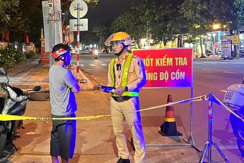 Xác minh clip người trùm kín mặt đột ngột bấm đèn đỏ, xe không dừng kịp ở TPHCM-2