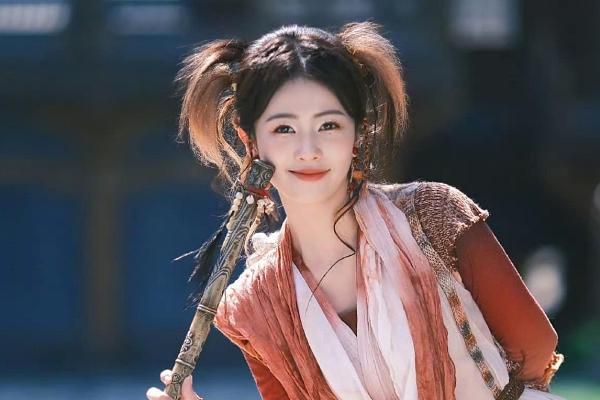 Công chúa bong bóng đẹp nhất màn ảnh Hoa ngữ hiện tại: Nhan sắc lên hương dữ dội, tỏa sáng rực rỡ hậu Đêm Hội Weibo-6