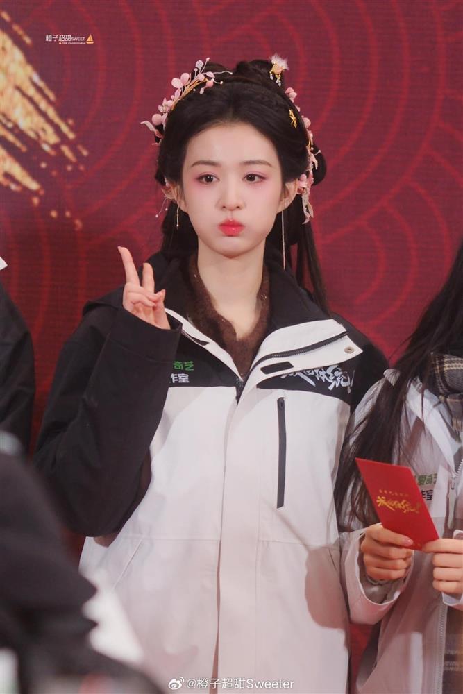 Vương Sở Nhiên gây sốt với diện mạo giả trai, dân tình khen ngợi nam tính hơn cả nam chính-3